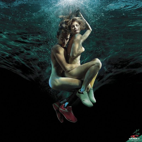 Zena Holloway (26 )