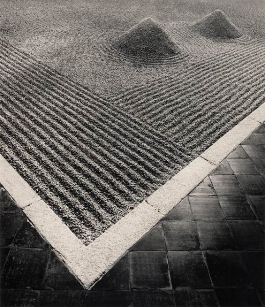   ... Michael Kenna (148 )