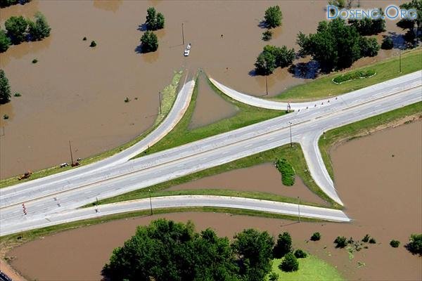 Сильнейшее за последние 15 лет наводнение в Америке