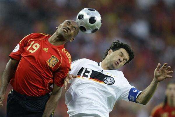 Испания стала чемпионом Евро-2008, победив Германию