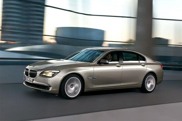      BMW 7- 