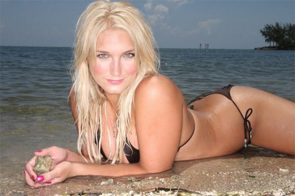 Brooke Hogan   (8 )