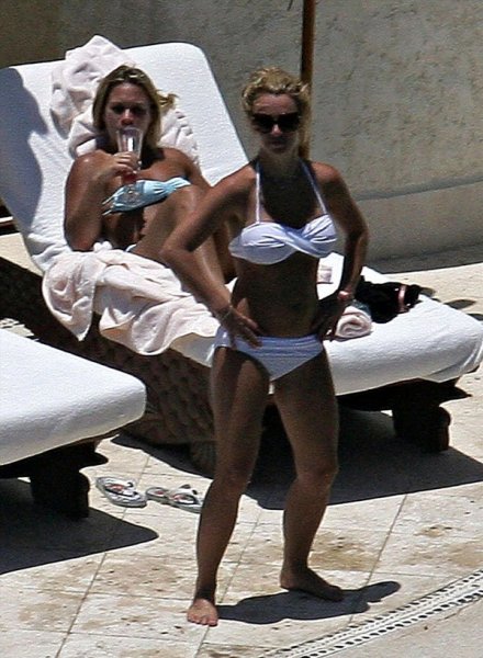 Britney Spears   (10 )