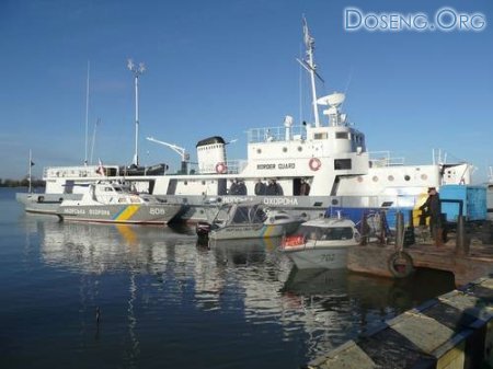 Вертолет с 13 украинскими пограничниками упал в Черное море