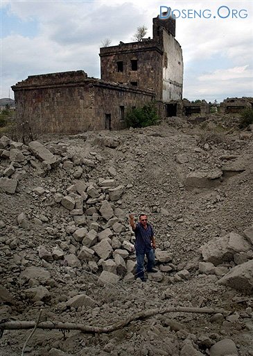 Последствия боев за Цхинвали и другие снимки из зоны конфликта