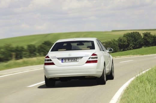 Mercedes-Benz S400 BlueHYBRID