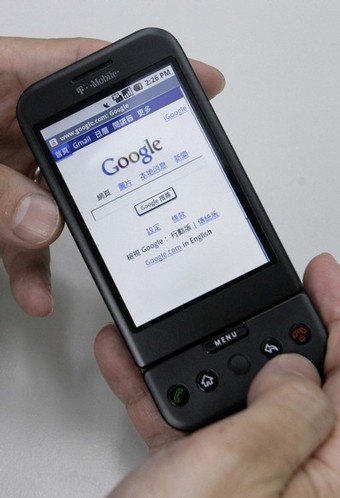 Google и T-Mobile представили смартфон Google Phone