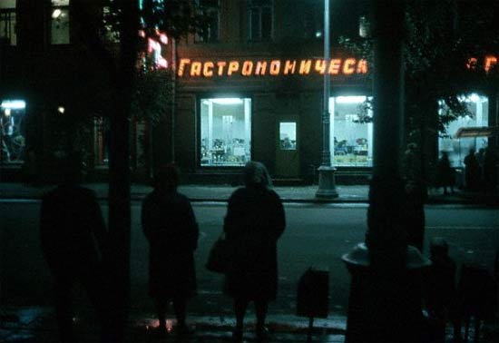 Жизнь в СССР - прогулка по магазинам
