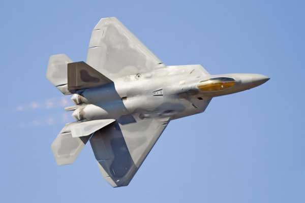F-22 Raptor - вот это сила (8 фото)