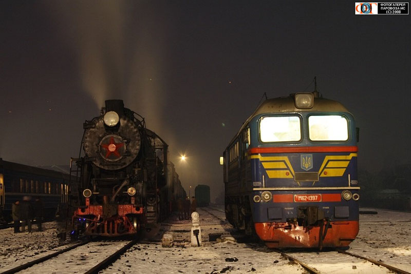 Russian train. Старый и новый поезд. Старые поезда России РЖД. Фото поездов России. Наши поезда.