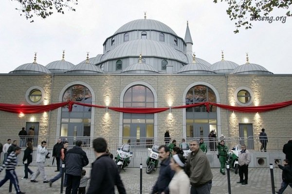 Открытие самой большой мечети Германии в Дуйсбурге
