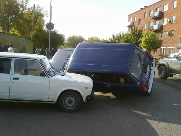 Авария в Омске (4 фото)