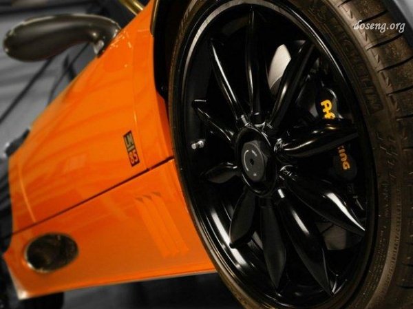 Spyker C8 Laviolette LM85