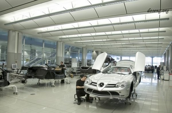 Formula1 McLaren Technology Centre High-Res