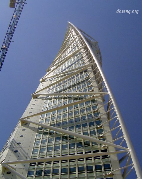  Turning Torso. Второе по высоте здание Европы (18 фото)