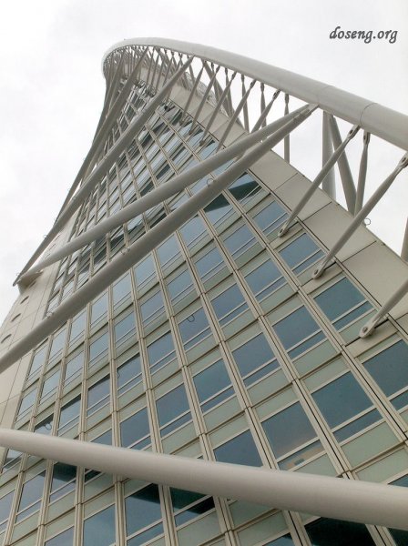  Turning Torso.      (18 )