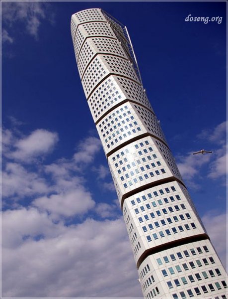  Turning Torso.      (18 )