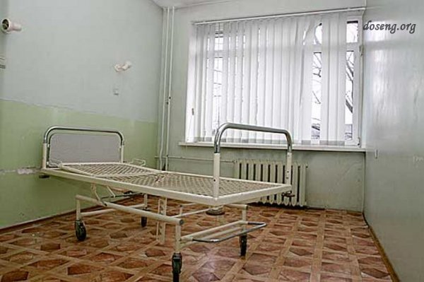 Брошенная больница в Калининграде (24 фото)