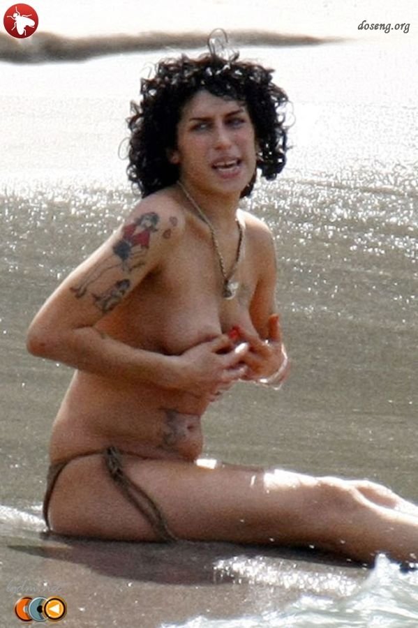 Голая Amy Winehouse (Эми Уайнхаус) (12 фото) .