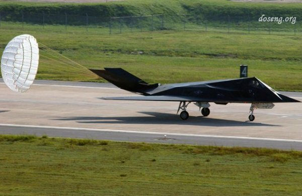  F-117 Nighthawk (18 )