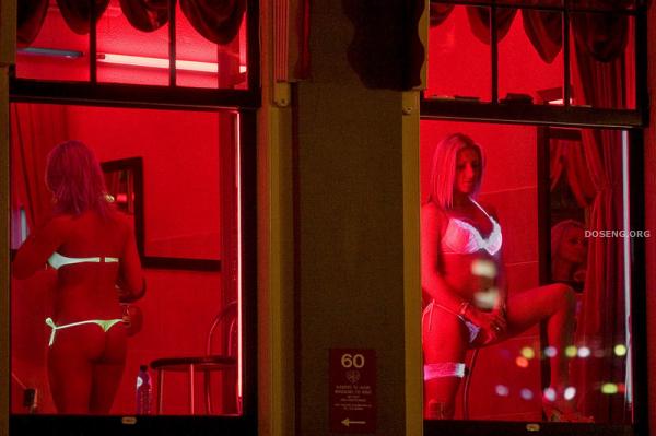 Квартал красных фонарей (49 фото)