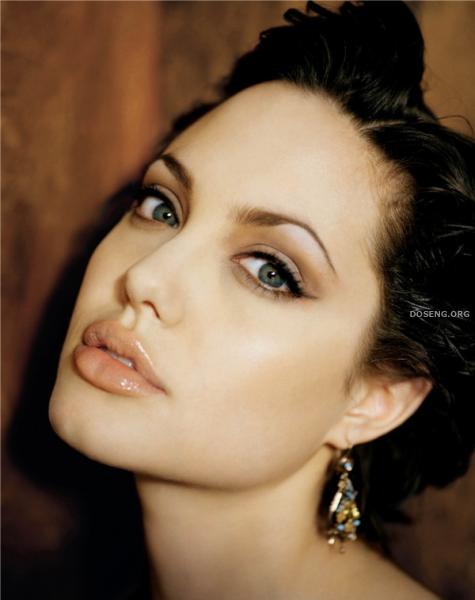 Анжелина Джоли в фотографиях Джоржа Холза