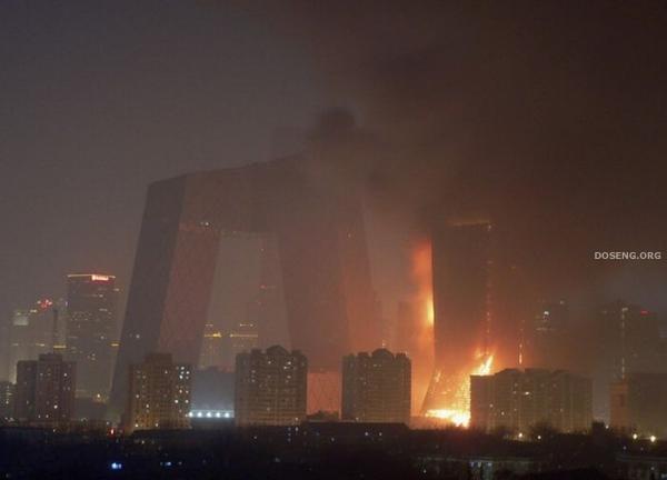 В Пекине спалили элитную гостиницу (21 фото)