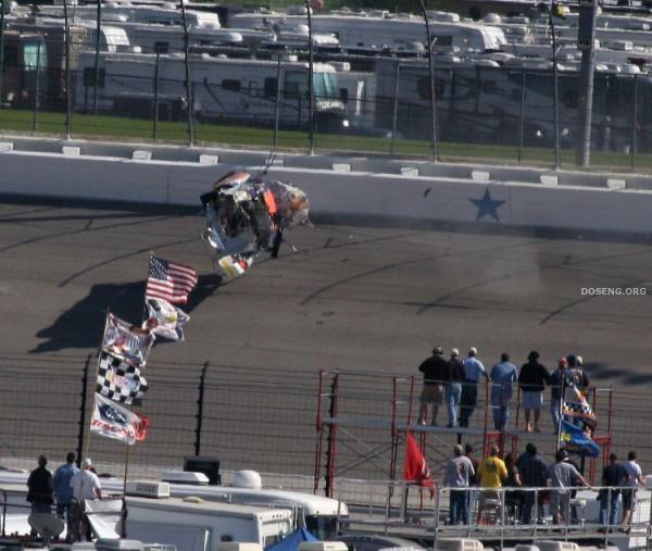 Аварии на гонках NASCAR (35 фото)