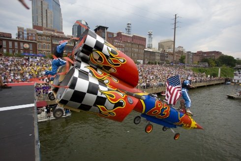 Red Bull Flugtag   (28 )