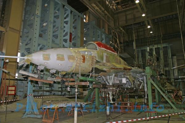 Производство легендарных серийных МиГ-29К/КУБ (19 фото)