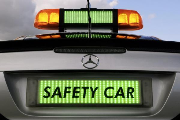 Mercedes-Benz SL63 AMG F1 2009 Safety Car (10 )