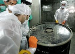 КНДР возобновляет работы над ядерным оружием