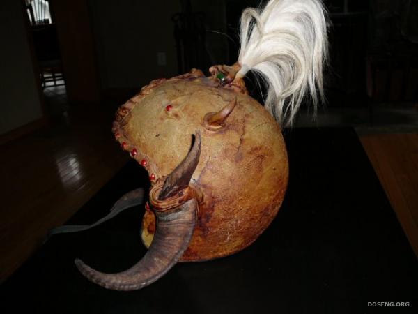 Необычные мото шлемы (34 фото)