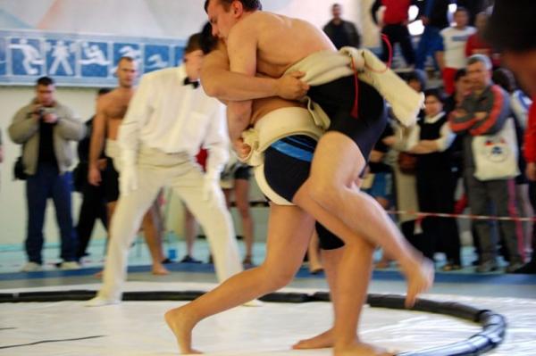Фото с чемпионата России по сумо (28 фото)