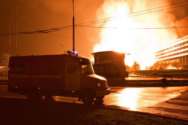 Взрыв на газопроводе в Москве (25 фото)