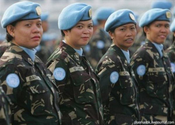 Девушки в армии, со всех стран мира! (71 фото)