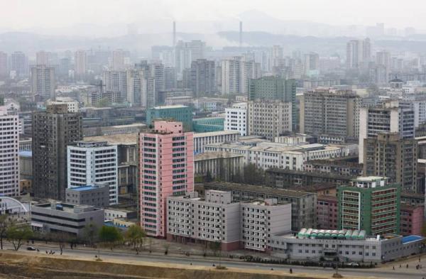 Северная Корея – кадры из жизни (33 фото)