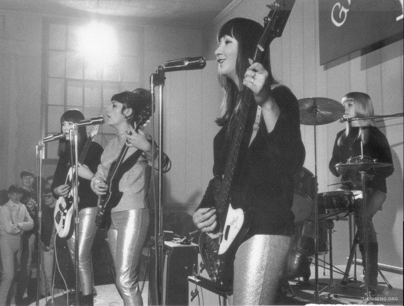 Какие группы были в прошлом. Ladybirds группа. The Ladybirds (США, 1968). Женские ВИА 70х-80х. Женские музыкальные группы 60 годов.