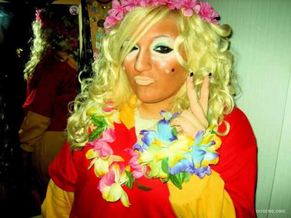   Ganguro (25 )