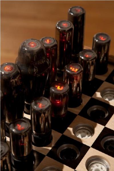 Вакуумные шахматы (Шахматы Тесла)