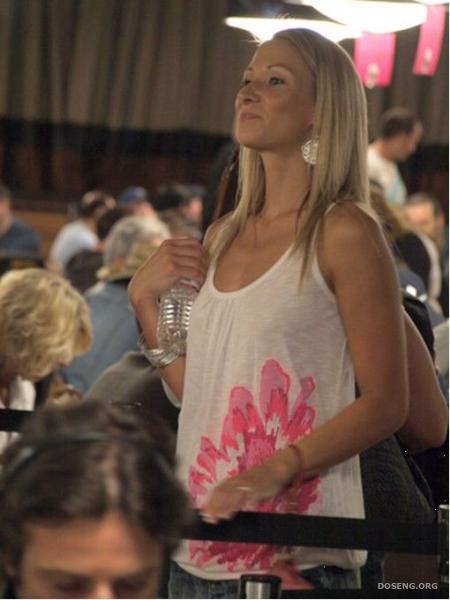 Очаровательные девушки с чемпионата мира по покеру 2009 (30 фото)