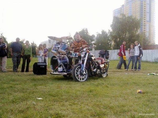 Барабан и мотоцикл в одном (9 фото)