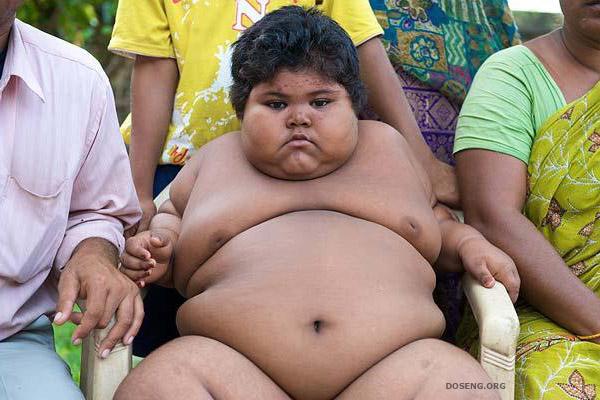 Очень толстая девочка (10 фото)
