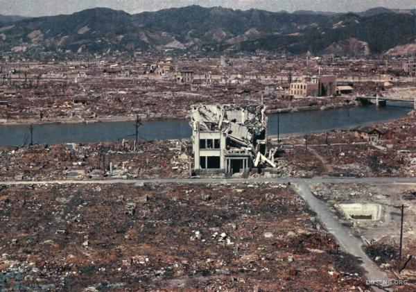64-я годовщина бомбардировки Хиросимы (30 фото)