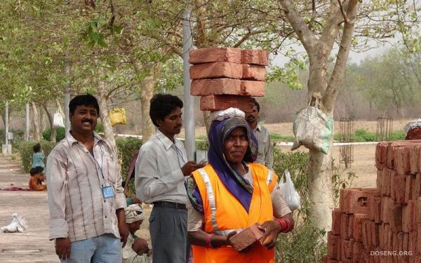 Женский труд в Индии (14 фото)