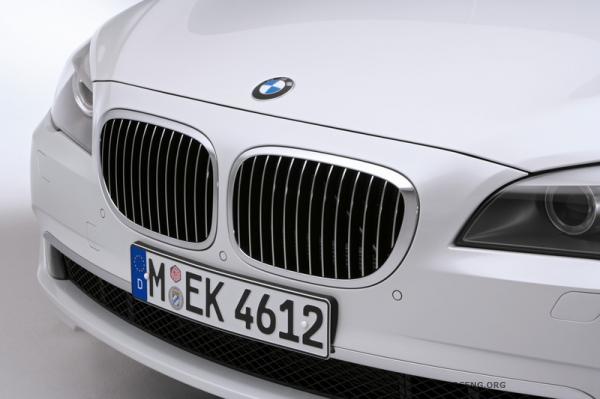 BMW 760Li (17 )