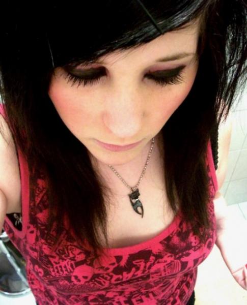  (15 )