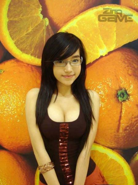 Очень популярная девушка из Вьетнама (30 фото)