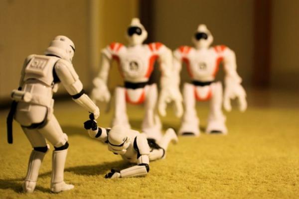 Star Troopers   (54 )