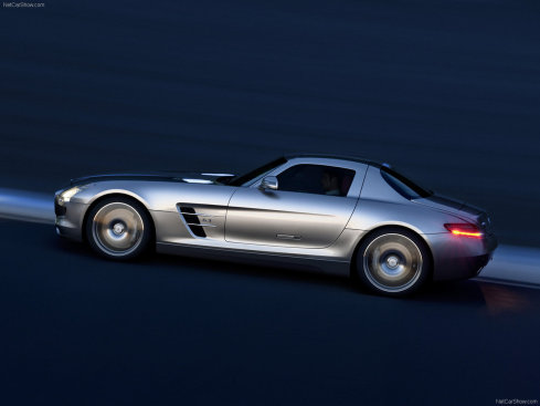 Mercedes-Benz SLS AMG (40 )